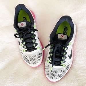LIKE NEW women’s Nike Lunarglides